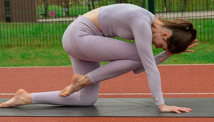 Why Hip Bursitis Is Really Your Body’s Warning Light